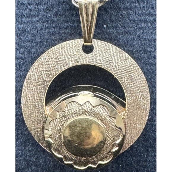 Vintage Welsbro Swiss Pendant Watch Necklace Manual Wind Working Gold Tone - Picture 5 of 11